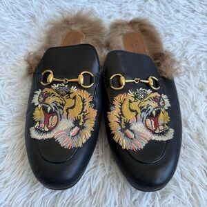 Gucci Princetown Black Leather Mules with Fur and Roaring Tiger Size 38
